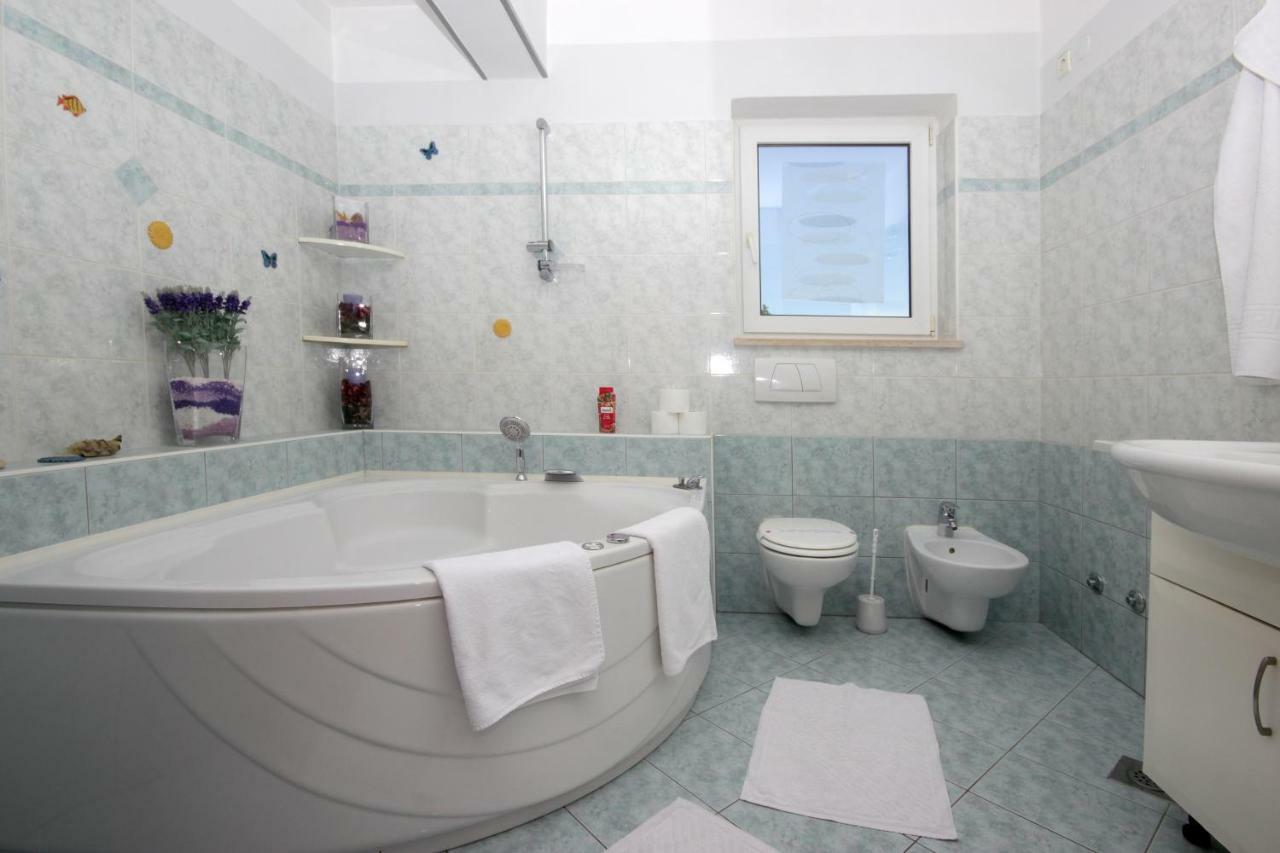 Apartments Mirna Póla Kültér fotó