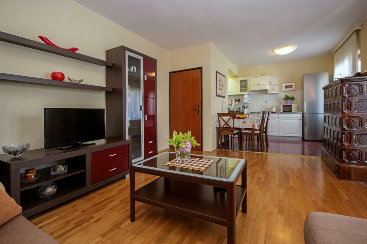 Apartments Mirna Póla Kültér fotó